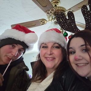 Meet your Posher, Monica